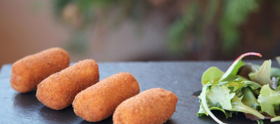 Grandes trucos para cocinar unas auténticas croquetas españolas en aceites de oliva