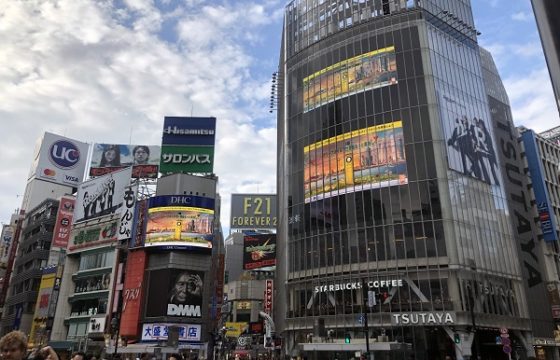 La campaña Olive Oil World Tour se despliega en el cruce de peatones más transitado del mundo, el de Shibuya, en el centro de Tokyo