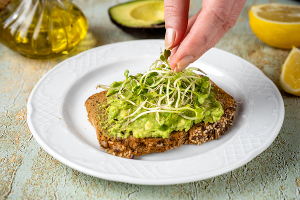 Tostada de aguacate